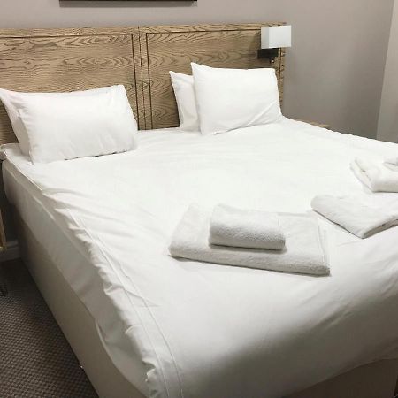 Markets Tavern Hotel Brecon Eksteriør bilde